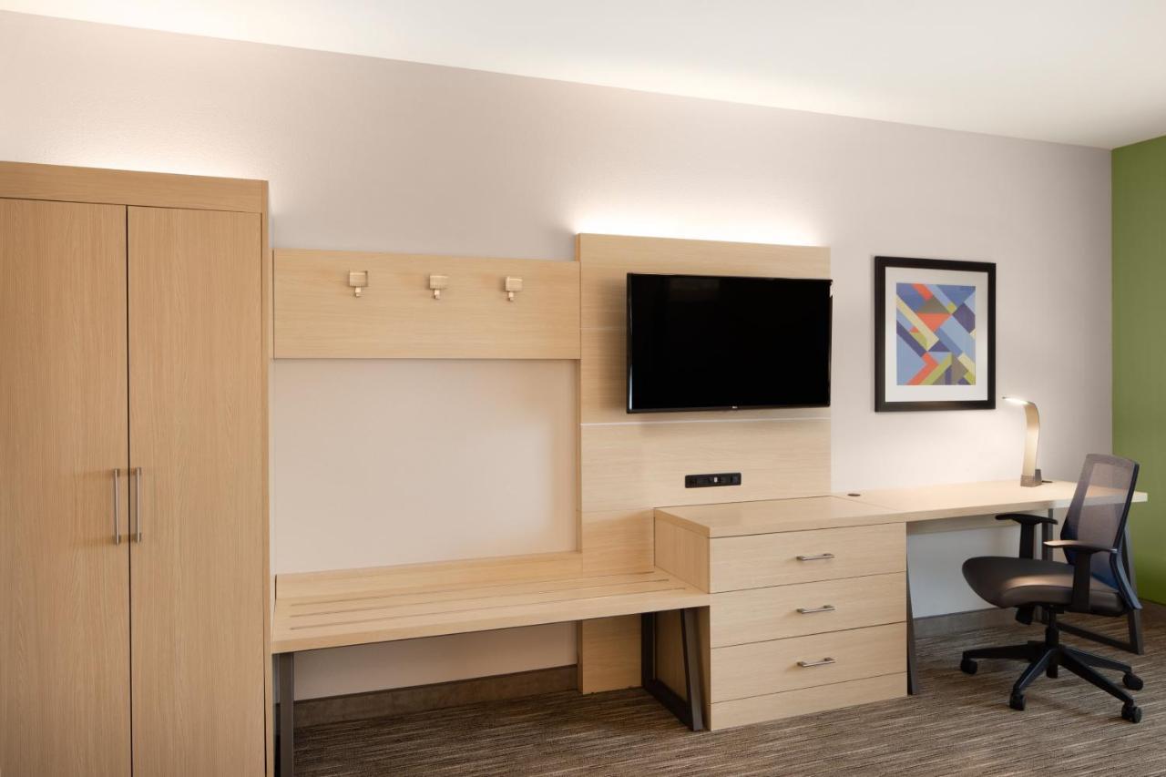 Holiday Inn Express & Suites Ft Myers Beach-Sanibel Gateway By Ihg Fort Myers Beach Eksteriør billede