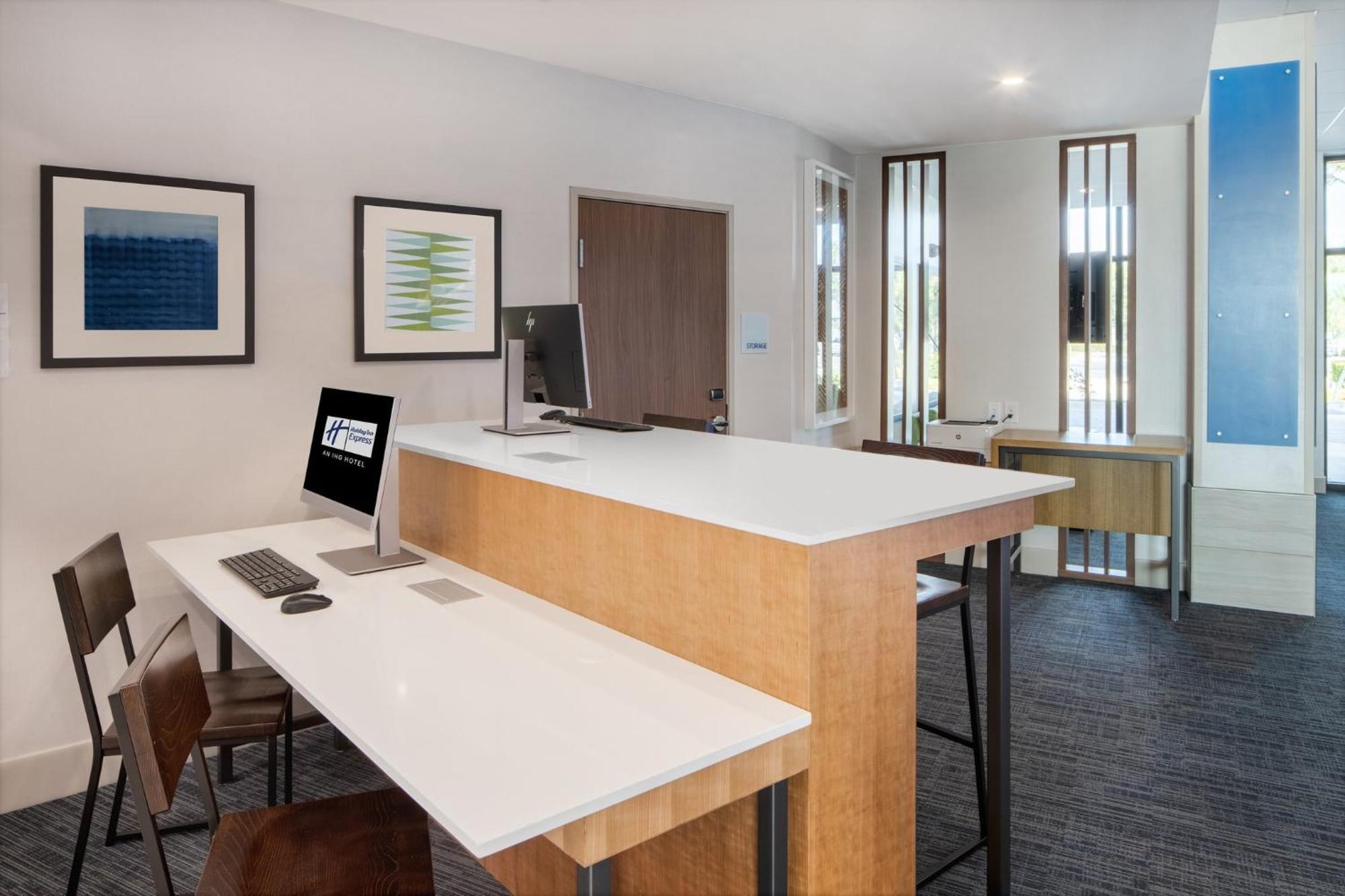 Holiday Inn Express & Suites Ft Myers Beach-Sanibel Gateway By Ihg Fort Myers Beach Eksteriør billede